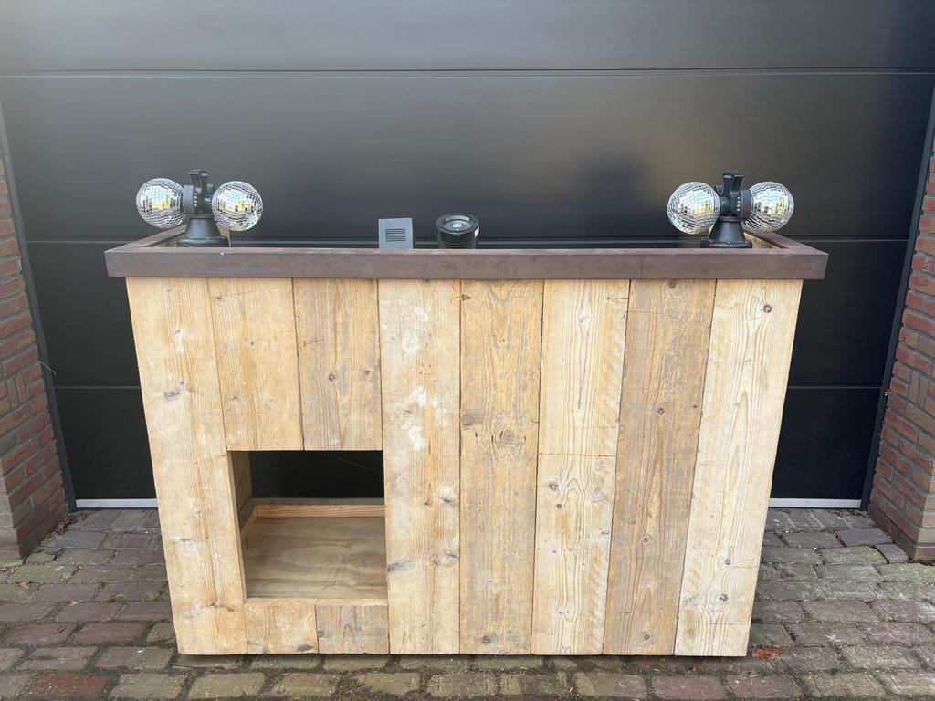 Mooie DJ tafel incl led strip, Muziek en Instrumenten, Dj-sets en Draaitafels, Ophalen, Zo goed als nieuw, Overige merken