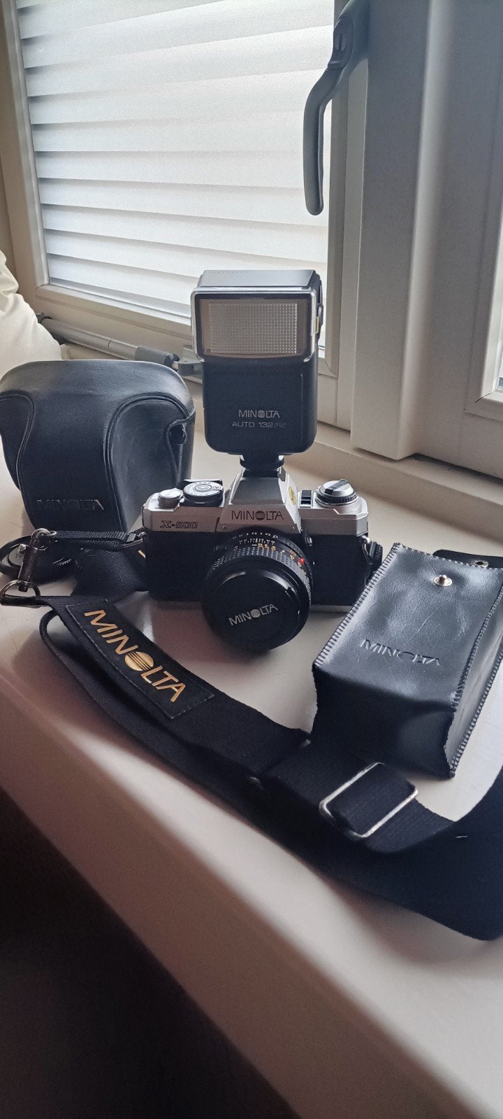 Minolta X-500 Spiegelreflexcamera met flitser en accessoires, Ophalen of Verzenden, Zo goed als nieuw, Spiegelreflex, Minolta