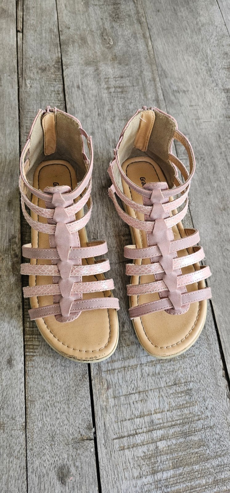 Roze sandalen met bandjes - Maat 35, Kleding | Dames, Zo goed als nieuw, Graceland, Roze, Sandalen of Muiltjes