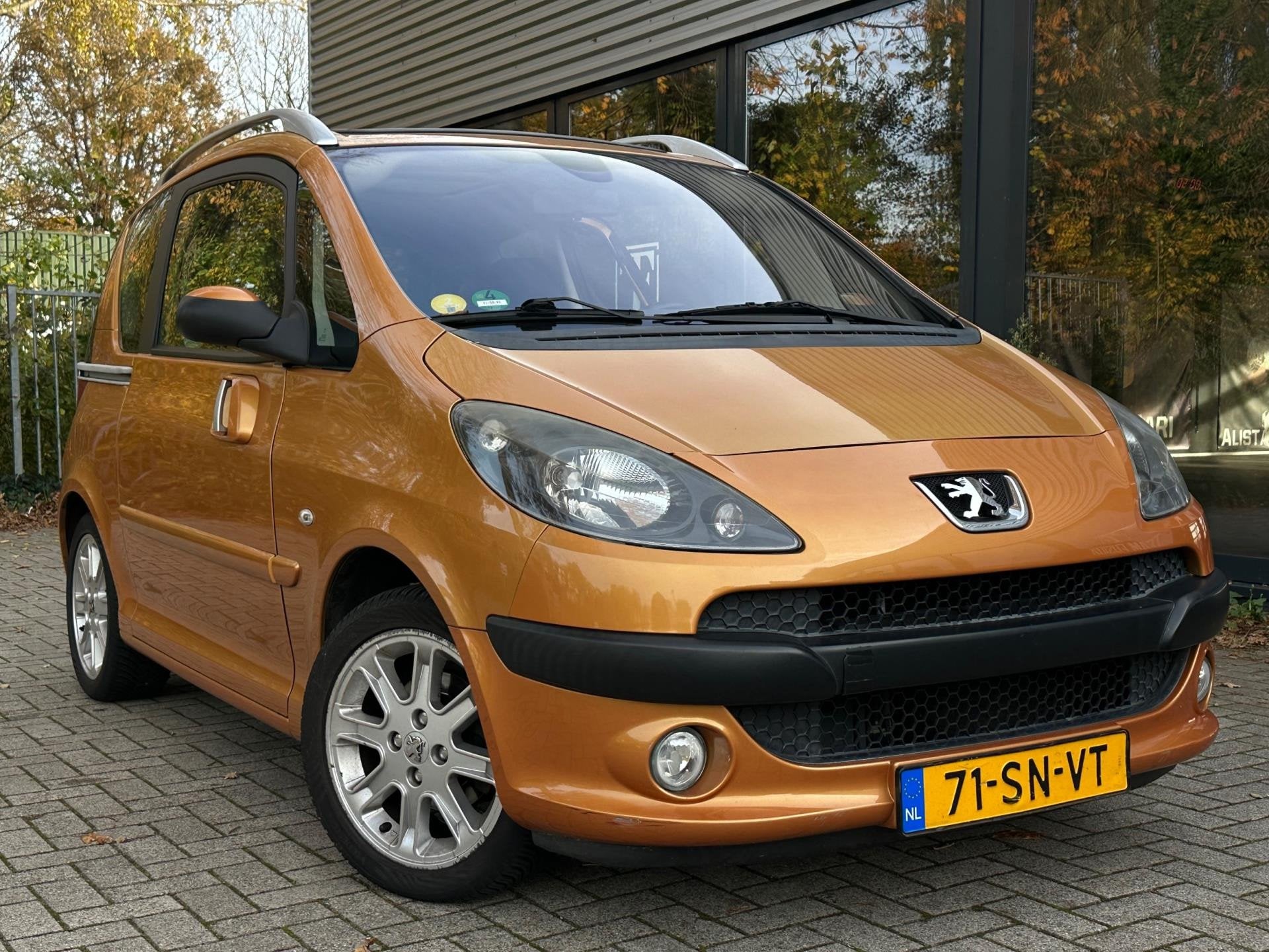 Peugeot 1007 1.6-16V Sporty Automaat Pano Cruise Luxe Model!, 15 km/l, Gebruikt, 4 stoelen, Bedrijf