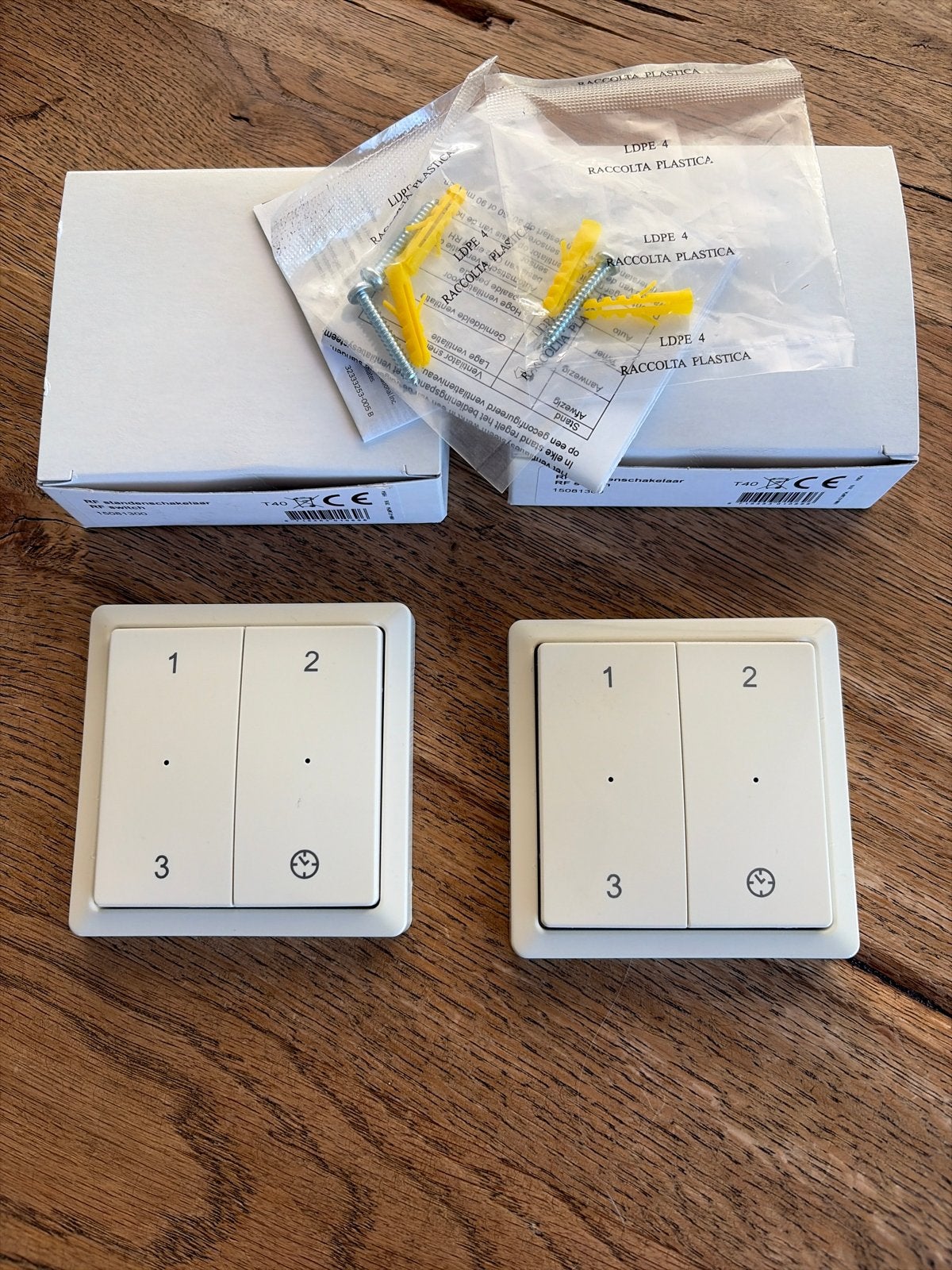 Nieuwe draadloze schakelaars (2 stuks), Ophalen of Verzenden, Zo goed als nieuw, Overige merken, Schakelaar