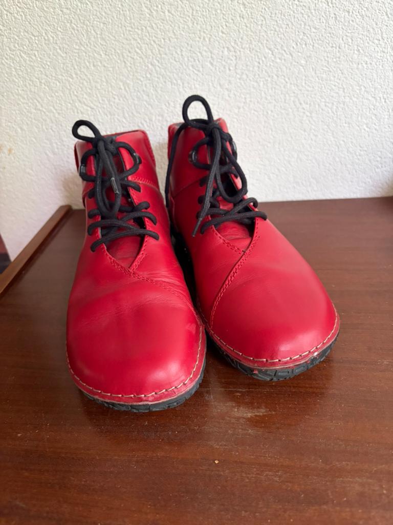 Wolky maat 40 zgan, Kleding | Dames, Schoenen, Overige typen, Ophalen of Verzenden, Zo goed als nieuw, Rood