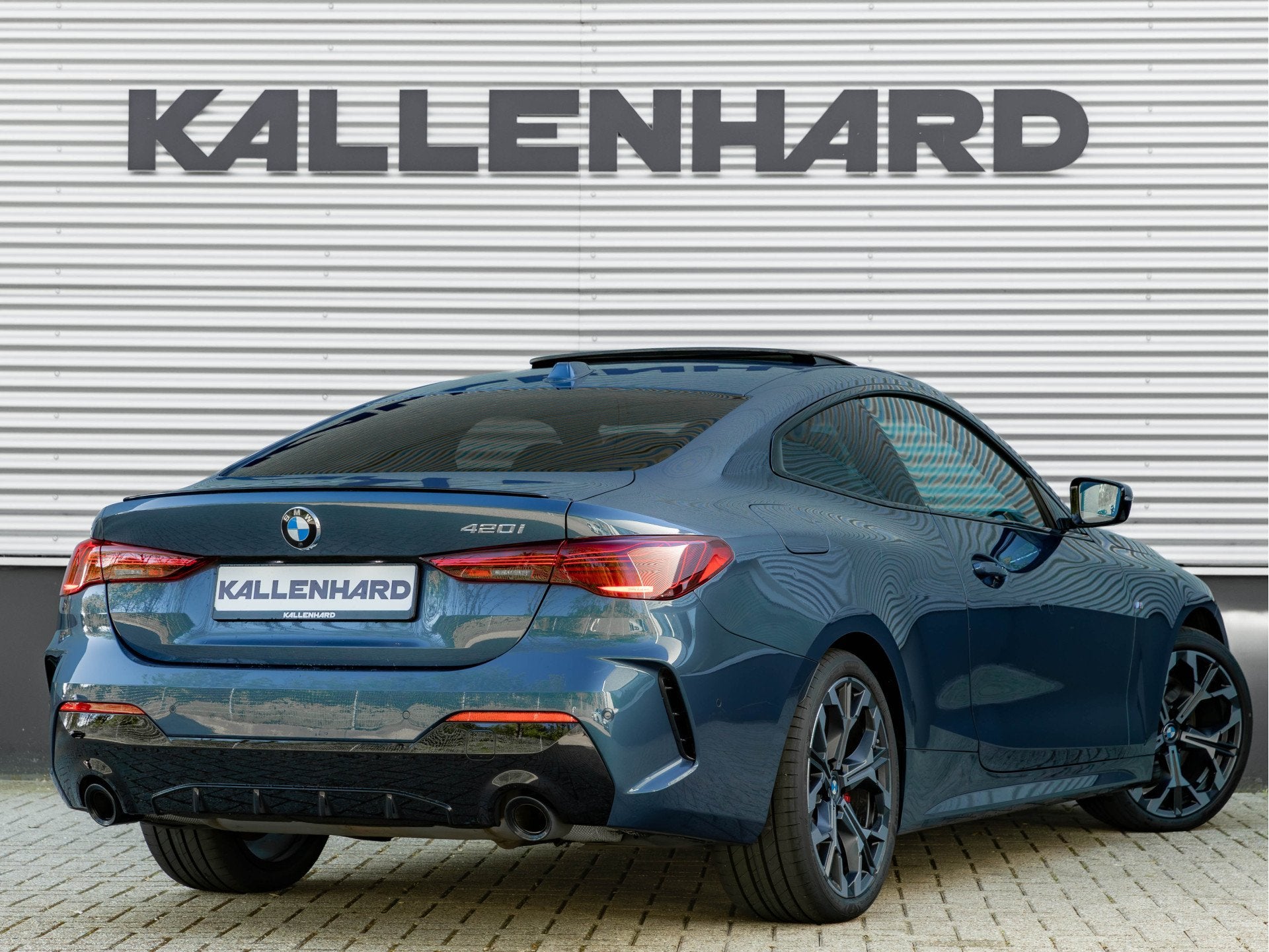 BMW 4 Serie Coupé 420i - M-Sport Pro - Dak - 19 inch - Lase, Gebruikt, Bedrijf, 1500 kg, Automatische klimaatregeling