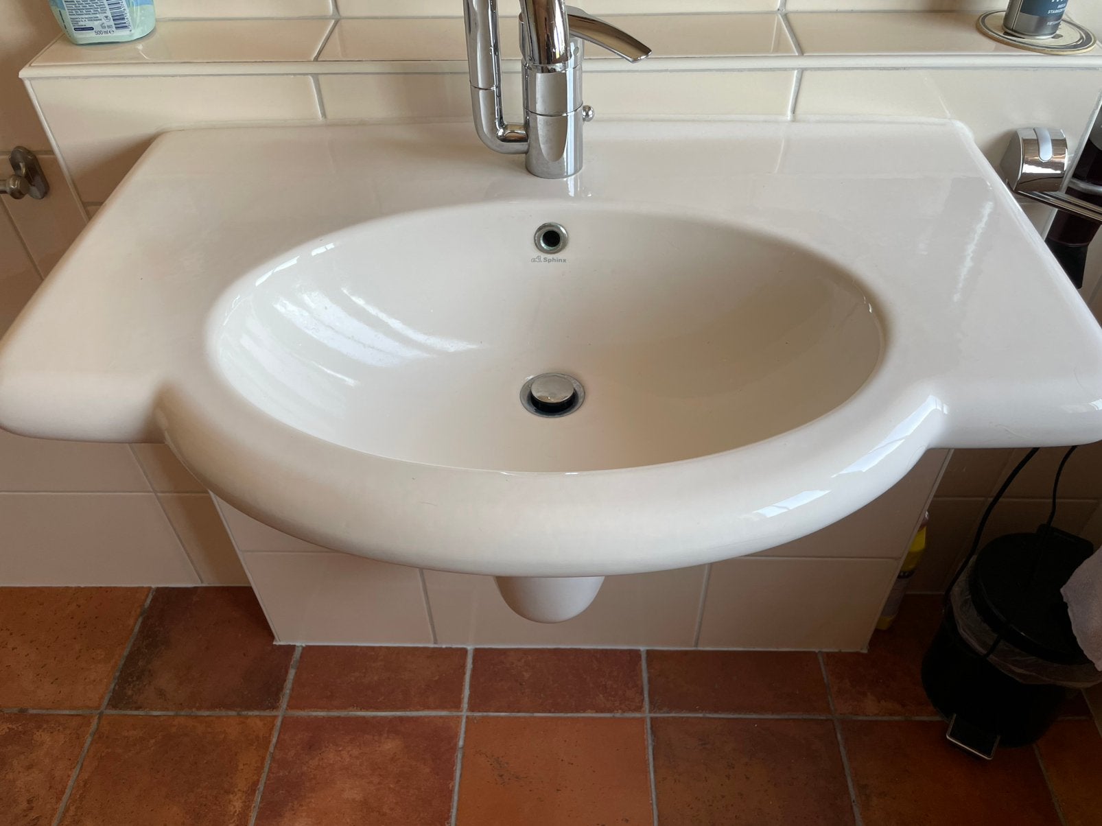Mooie Sphinx wastafel met grohe kraan., Ophalen, Gebruikt, 50 tot 100 cm, Minder dan 100 cm