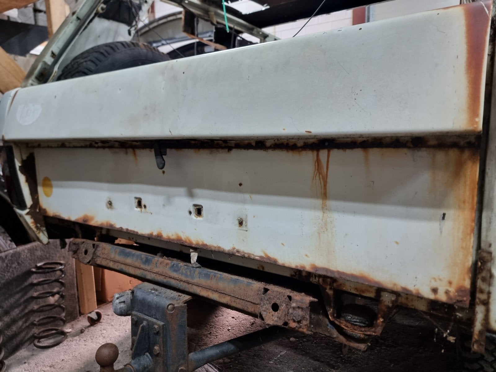 onderklep Range Rover Classic buitensluiter (m2459392029) — Carrosserie ...