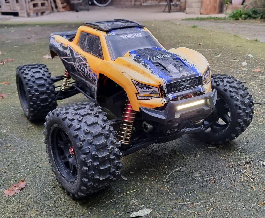 Traxxas X-Maxx 8S – Uitgebreid Aangepast - Veel Onderdelen, Elektro, Gebruikt, Auto offroad, Ophalen of Verzenden