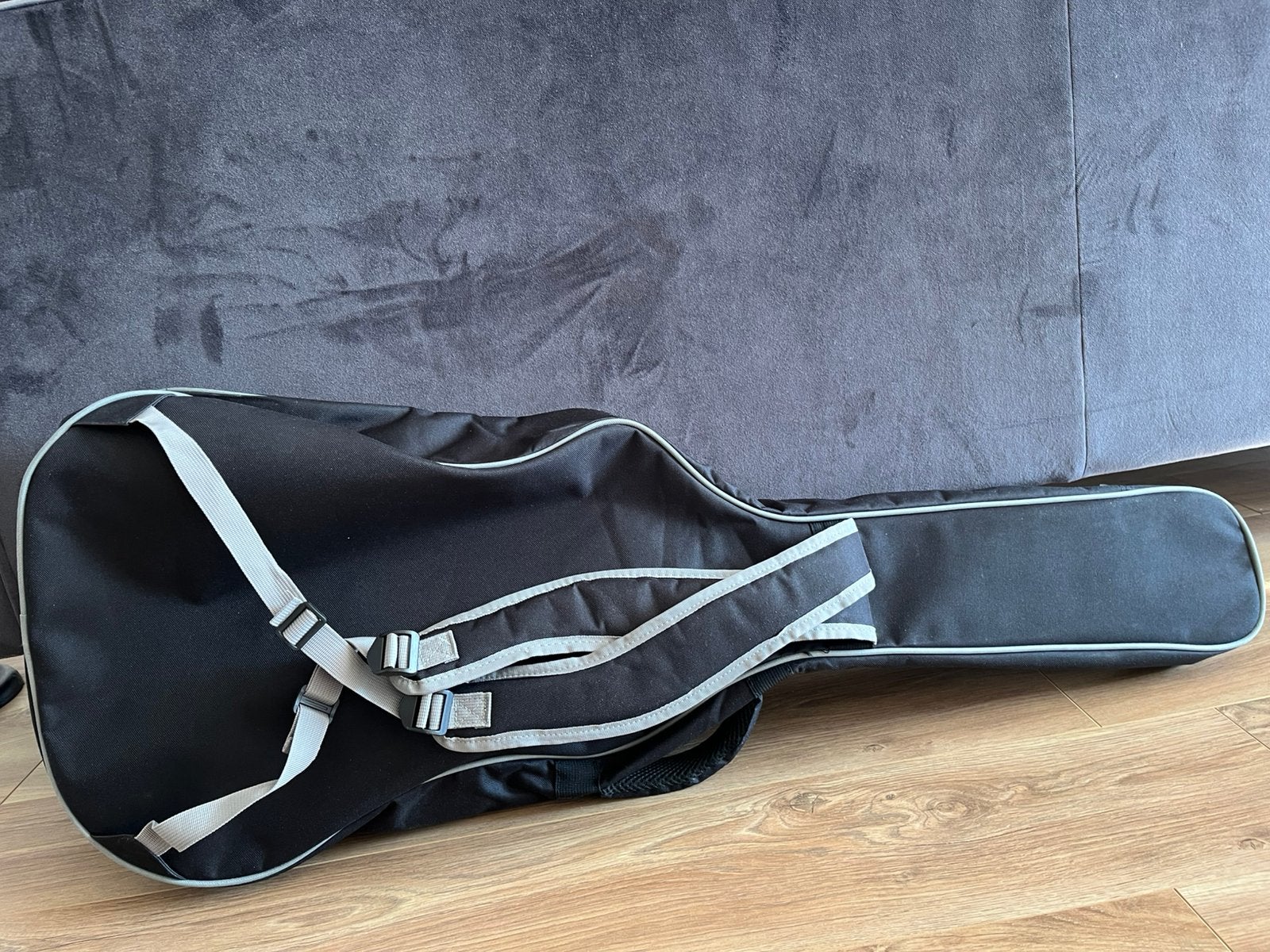 Gitaar tas, Muziek en Instrumenten, Behuizingen en Koffers, Ophalen, Zo goed als nieuw, Akoestische gitaar