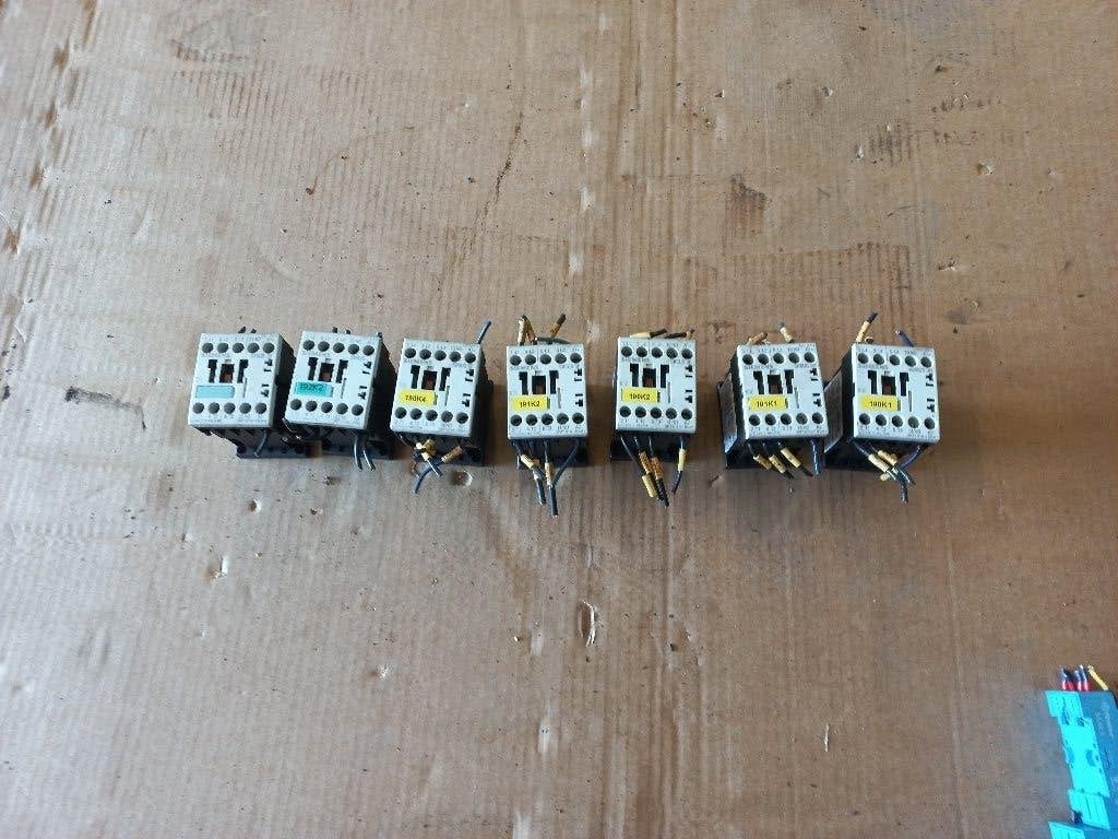 7x Siemens SIRIUS Contactor 24V DC 3RT1016-1BB42 – Gebruikt, Hobby en Vrije tijd, Ophalen of Verzenden, Zo goed als nieuw