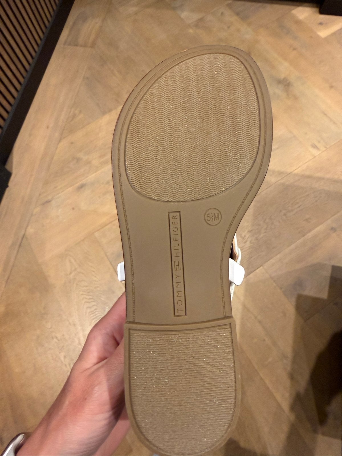 Tommy Hilfiger Gabry Sandalen - Nieuw in doos, Ophalen of Verzenden, Nieuw, Wit, Sandalen of Muiltjes