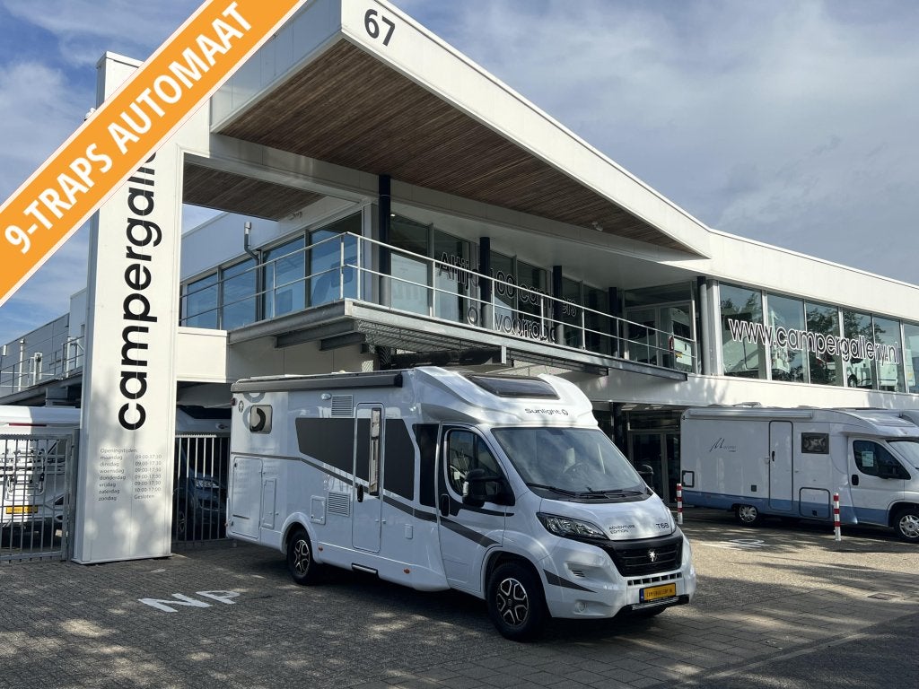 Sunlight T68 Adventure Edition 9T AUT ENKELE BEDDEN+HEFBED