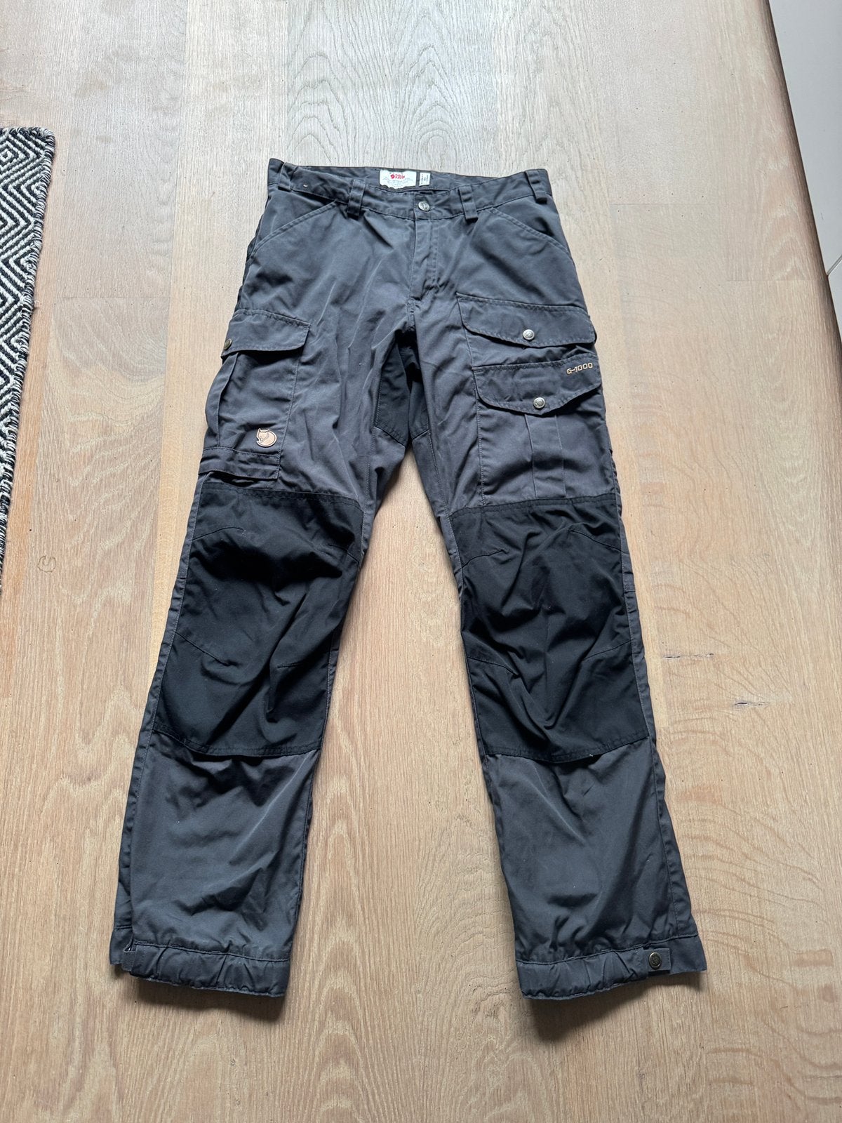 Nieuwstaat fjallraven vidda pro trouser maat 46 Kleur grijs, Ophalen of Verzenden, Zo goed als nieuw, Maat 46 (S) of kleiner, Groen