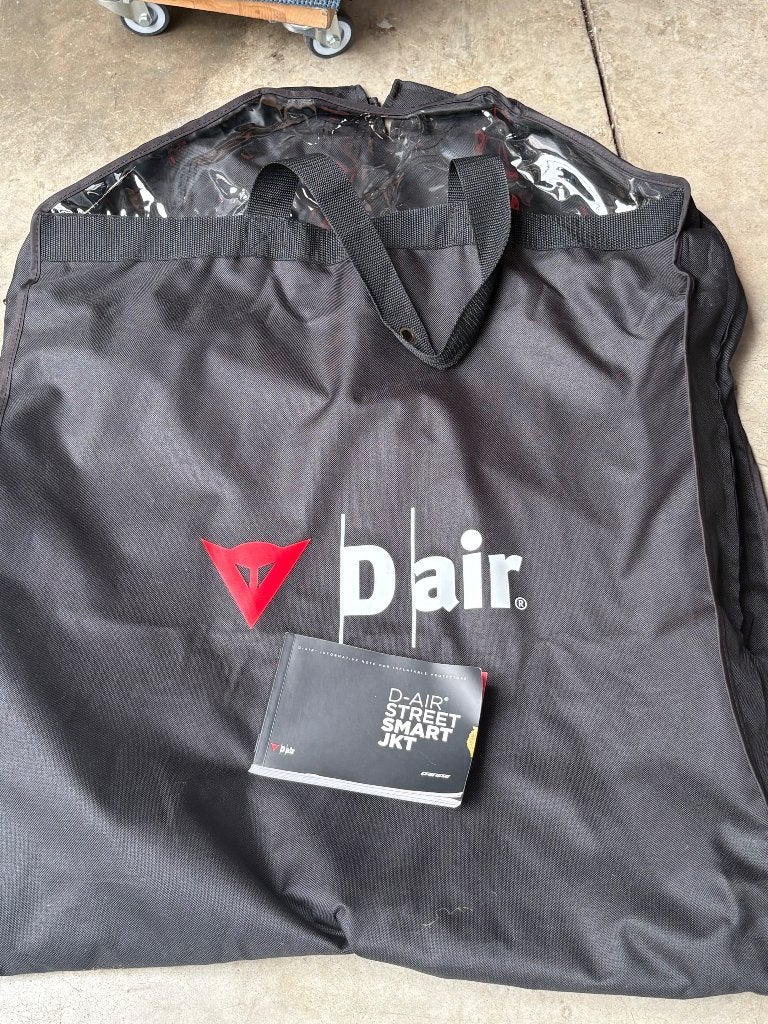 Dainese airbag motorjas Carve master met Dainese motorbroek, Motoren, Kleding | Motorkleding, Ophalen, Dainese, Jas | textiel