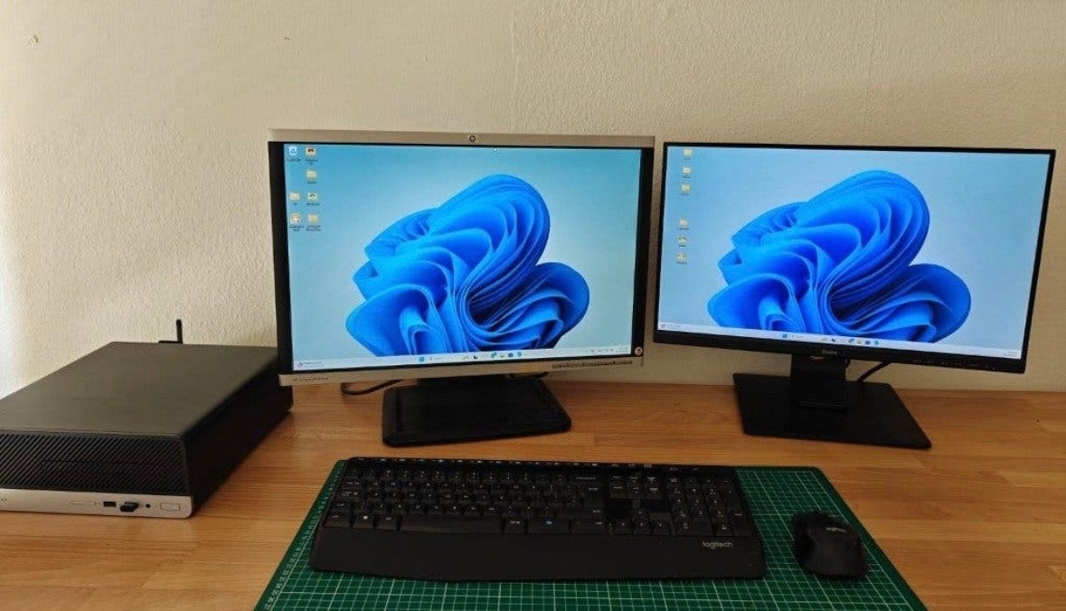 Complete Desktop Set: HP PC, 2x 22" Monitors, Wireless Set, Computers en Software, Ophalen, Zo goed als nieuw, SSD, Met videokaart