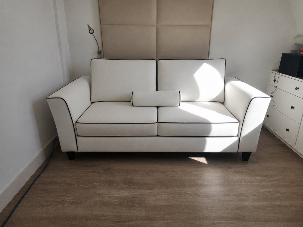 2 Seater Sofa - White with Black Piping, Huis en Inrichting, Ophalen, 150 tot 200 cm, Tweepersoons, Zo goed als nieuw
