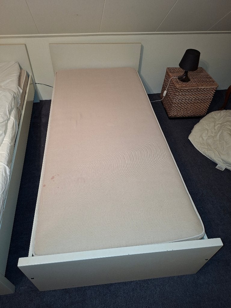Bed matrasmaat 90x200cm, 30jr oud  gebruikt als logeerbed., Ophalen, Gebruikt, 90 cm, Eenpersoons