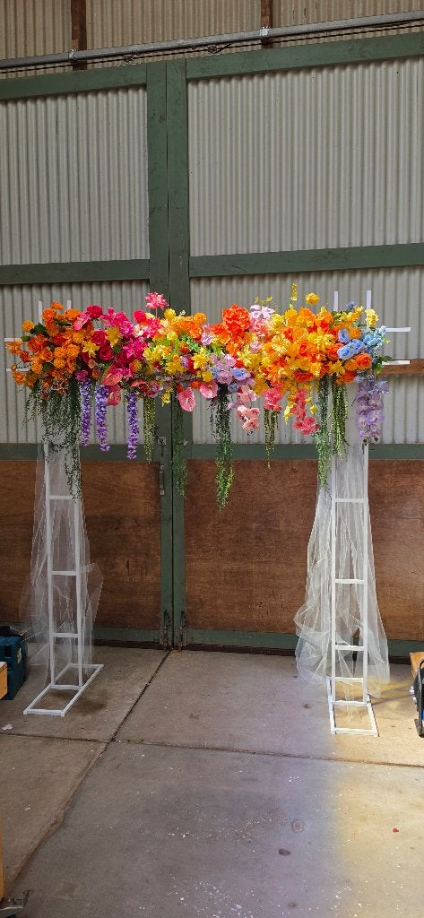 Trouwboog met veel mooie kunstbloemen, Ophalen, Zo goed als nieuw, Versiering, Geboorte of Huwelijk