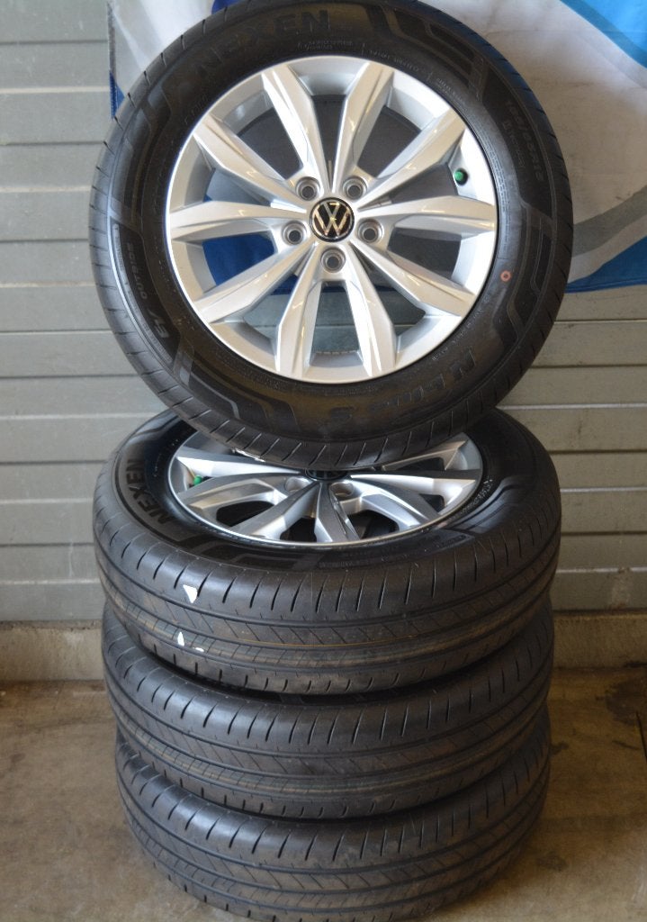 Originele "15" zomerset "Salou" VW Polo 2G met nieuwe banden, Auto-onderdelen, Ophalen, 15 inch, Banden en Velgen, Nieuw