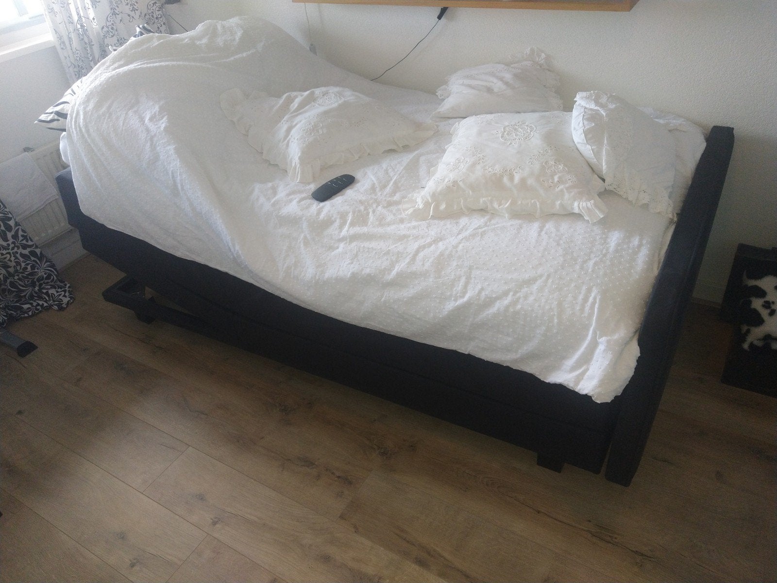 Elektrisch verstelbaar boxspringbed - Zo goed als nieuw, Ophalen, Zo goed als nieuw, Verstelbaar