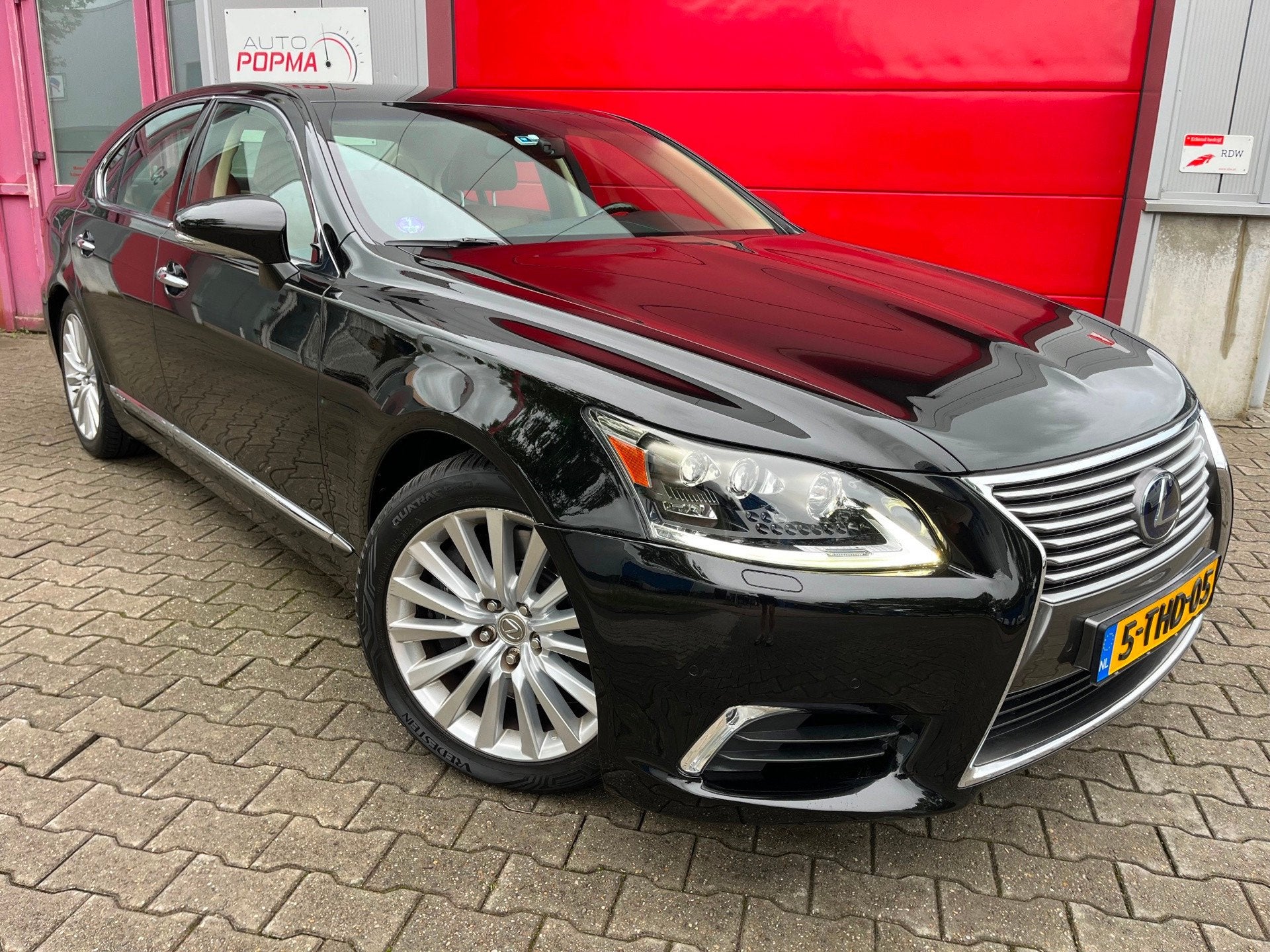 Lexus LS LS 600h 395pk 5.0 V8 Luxury Line Automaat / Adaptie, Auto's, Automaat, Gebruikt, 8 cilinders, Zwart