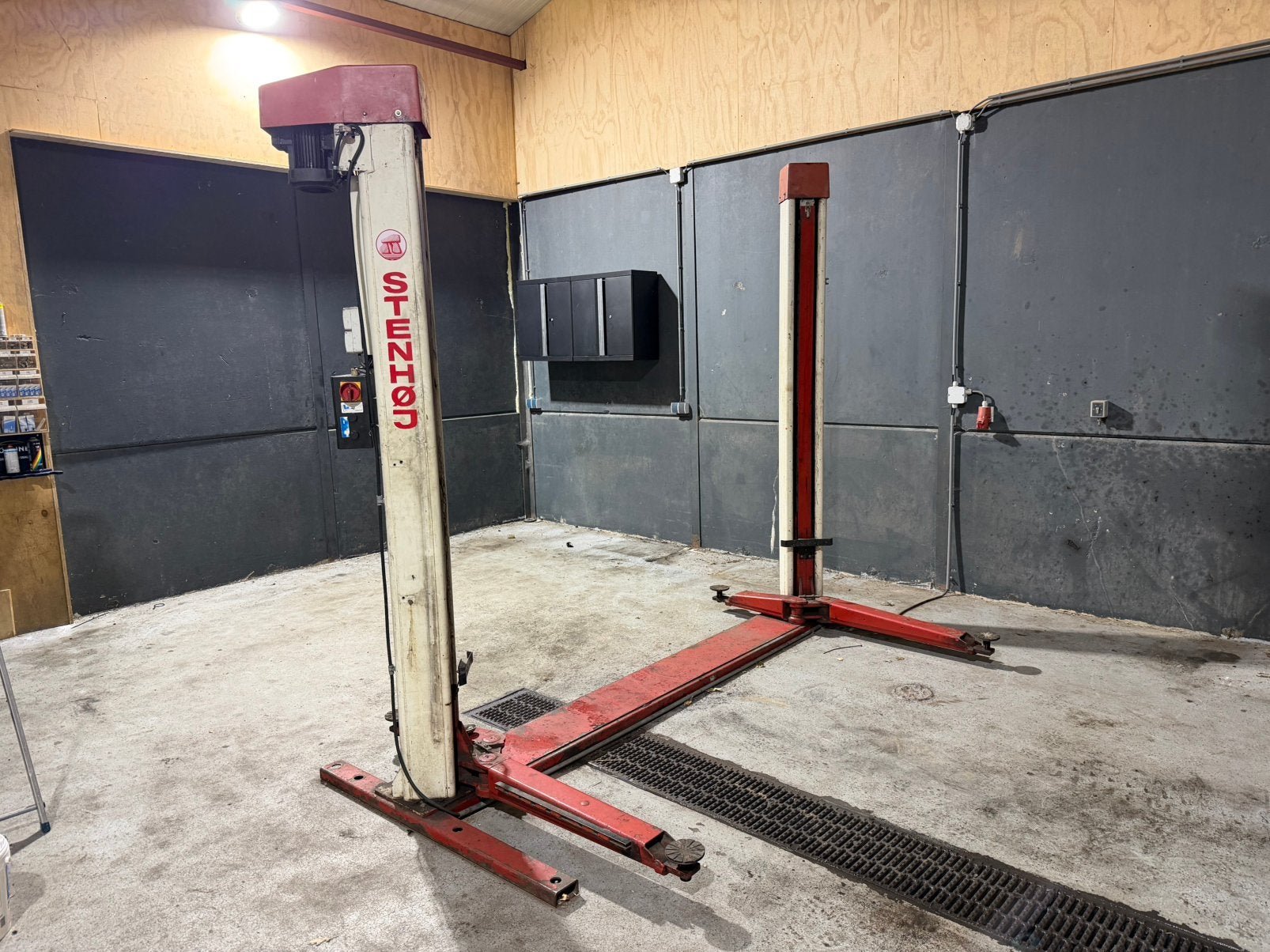 Stenhoj 2 koloms hefbrug 2500KG, Auto diversen, Ophalen, Gebruikt
