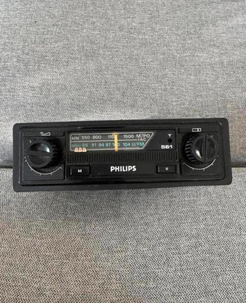 Philips 561 Autoradio 22AN561 uit 1977! Oldtimer radio 49 jr, Ophalen of Verzenden, Gebruikt