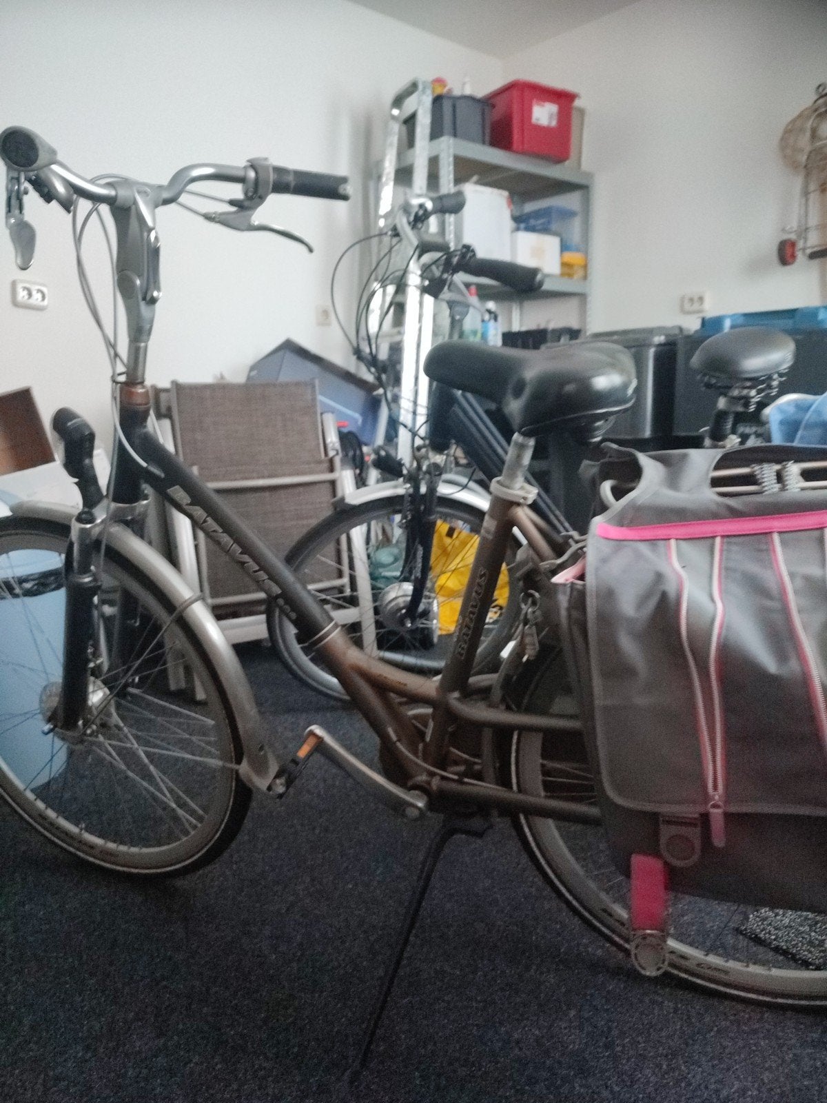 Te kooo in Kampen: damesfiets incl fietstassen, Ophalen