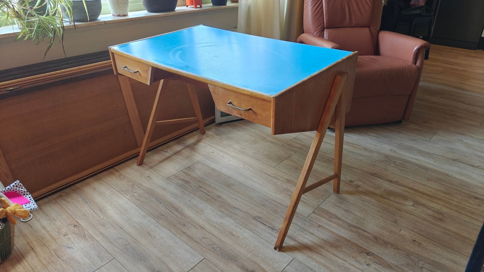 mid century modern bureau blauw en hout met boekenplank, Huis en Inrichting, Ophalen, Gebruikt