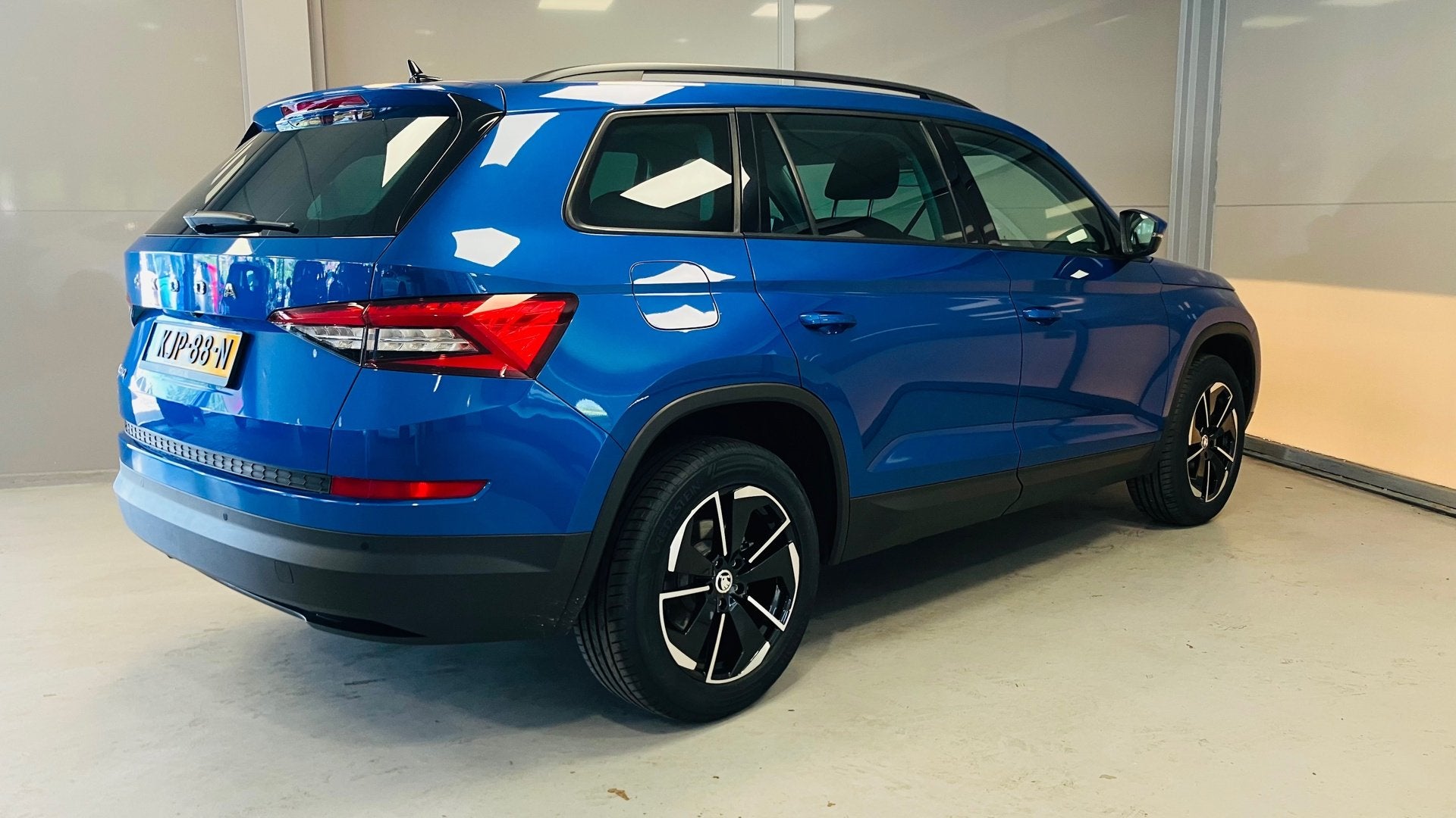 Skoda KODIAQ Ambition 1.5TSi DSG | 7-Persoons | Camera | 18", Auto's, Stof, 4 cilinders, 150 pk, Blauw