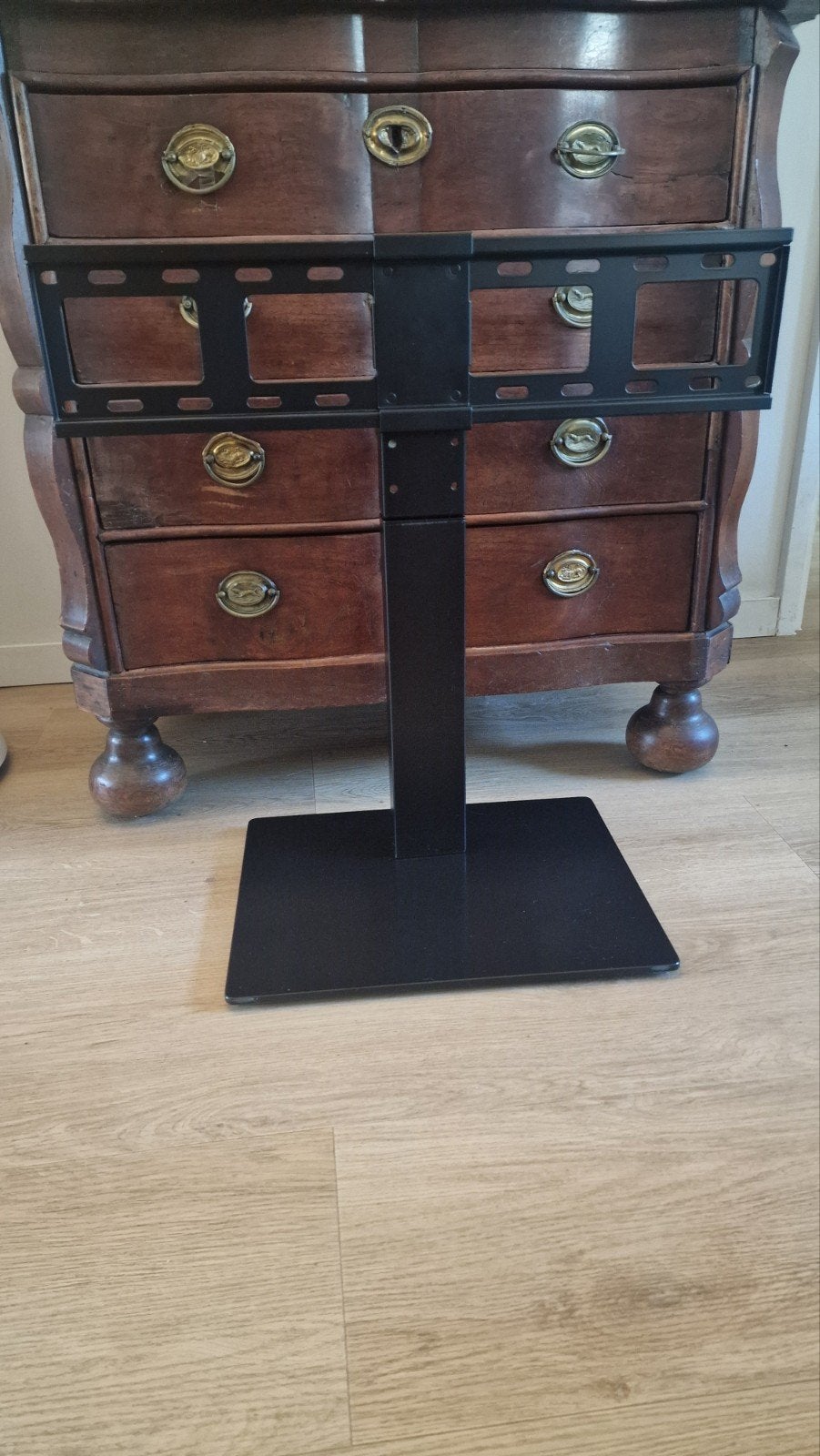 TV standaard, Ophalen