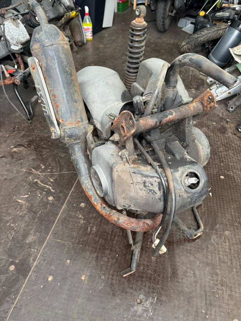 Peugeot horizontaal ludix motorblok., Ophalen, Zo goed als nieuw, Blok, Peugeot