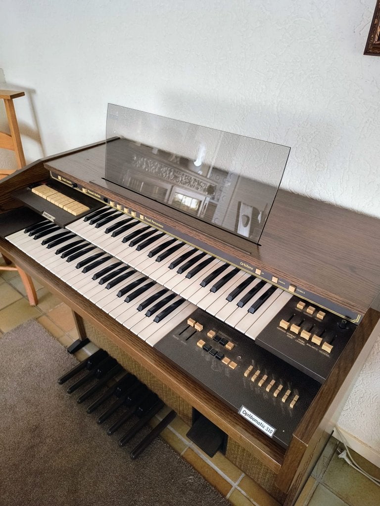 orgel defect gratis voor onderdelen, Muziek en Instrumenten, Ophalen, Gebruikt, 2 klavieren, Orgel