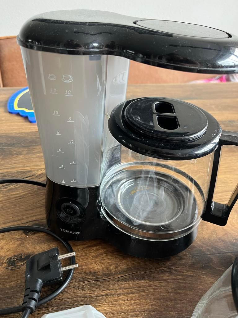 Compact Tomado Camping Koffiezetapparaat, Witgoed en Apparatuur, Koffiezetapparaten, Ophalen, Gebruikt, Koffiemachine, Gemalen koffie