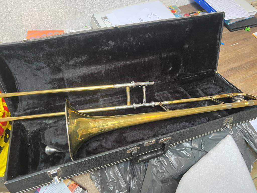 Tenor trombone met koffer - Super de Luxe, Muziek en Instrumenten, Ophalen, Gebruikt, Tenor, Met koffer