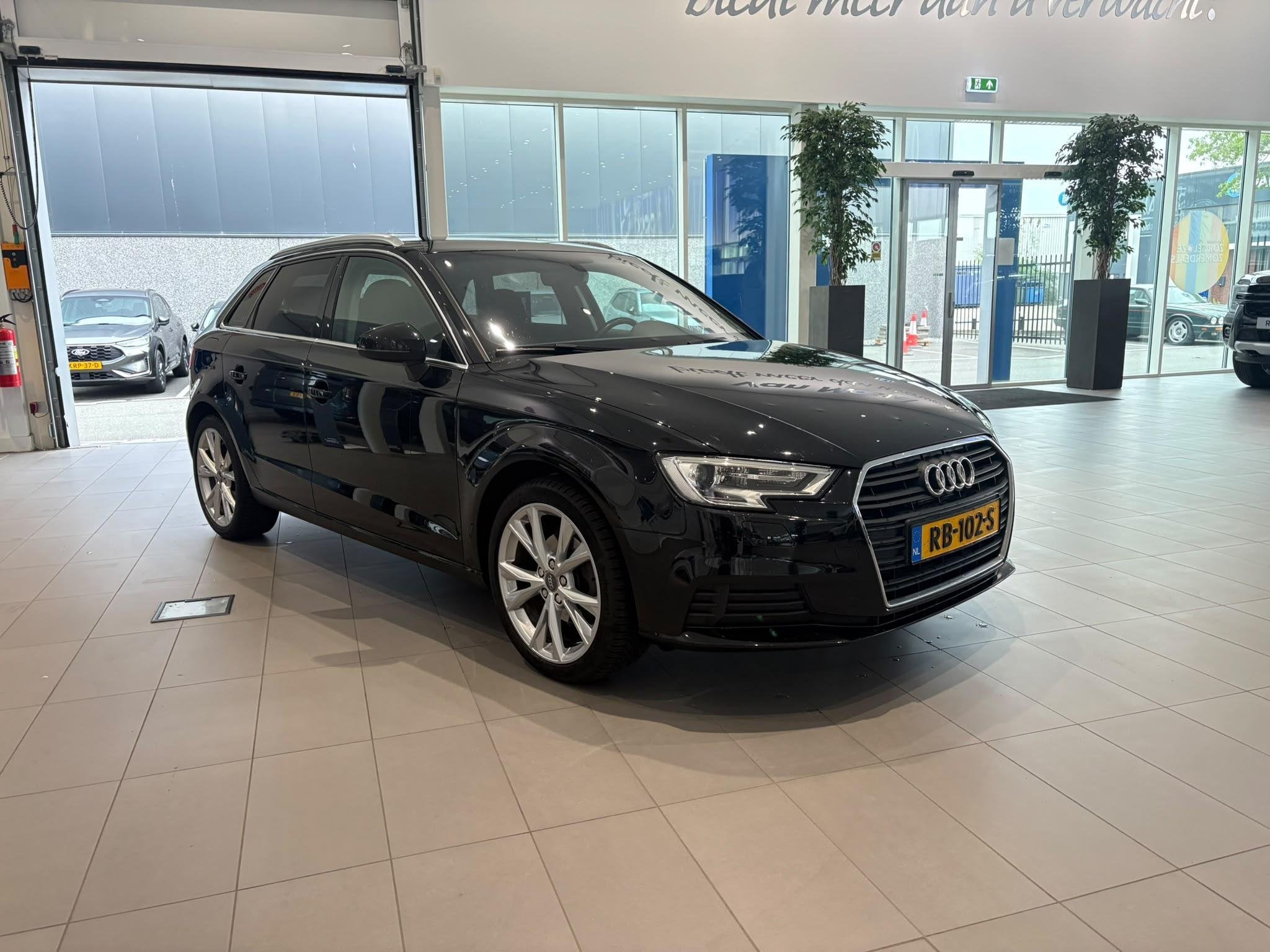 Audi A3 Sportback 1.0 TFSI Sport Lease Edition, Voorwielaandrijving, 12 maanden, Stof, Gebruikt