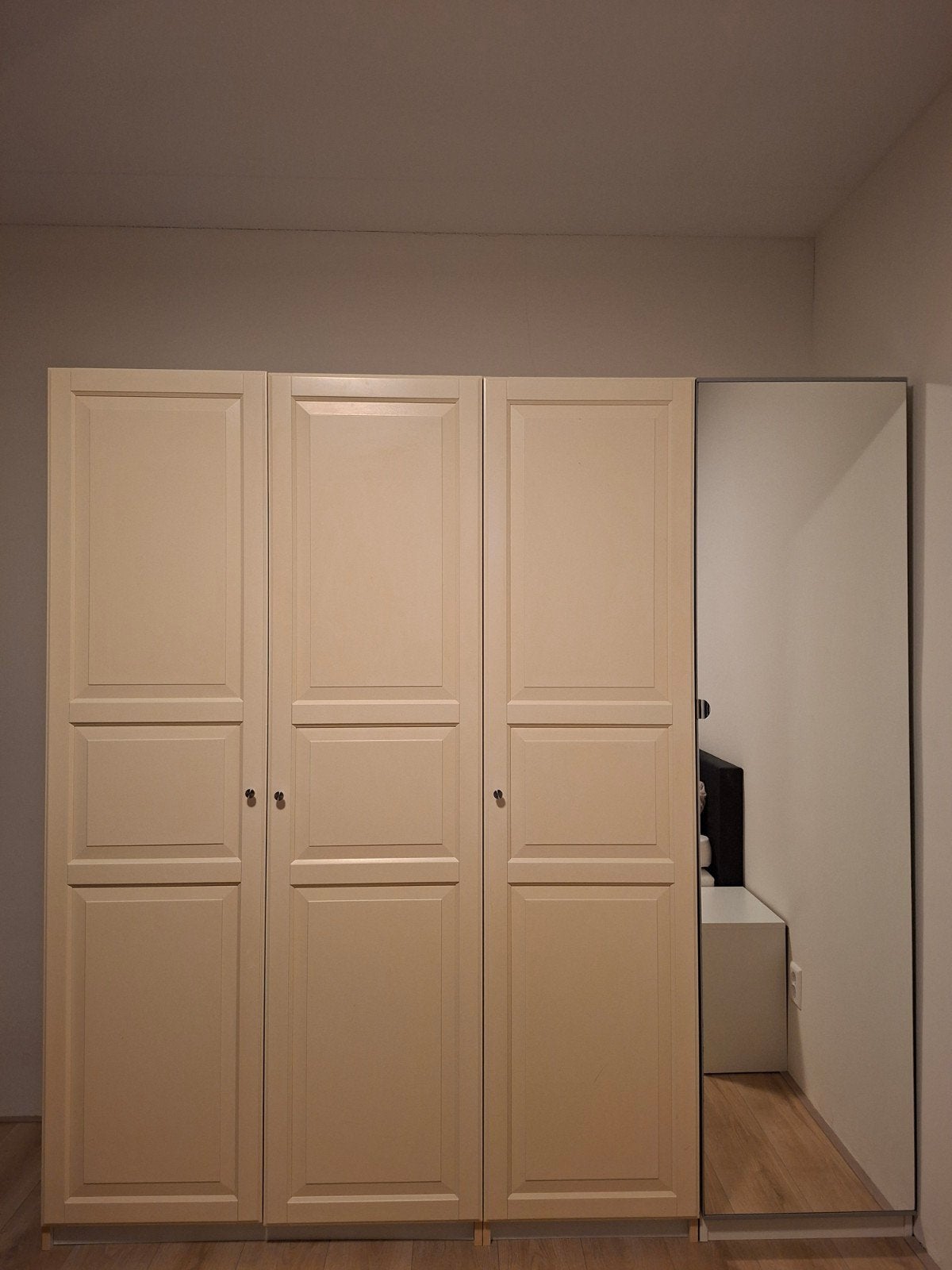 Ikea Pax kast met spiegeldeur - Beige, Ophalen, Met deur(en), Gebruikt, 100 tot 150 cm