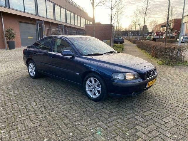 Volvo S60 2.4 AUTOMAAT | APK 10-2027 | Airco | Nieuwe banden, Stof, Blauw, S60, 1476 kg