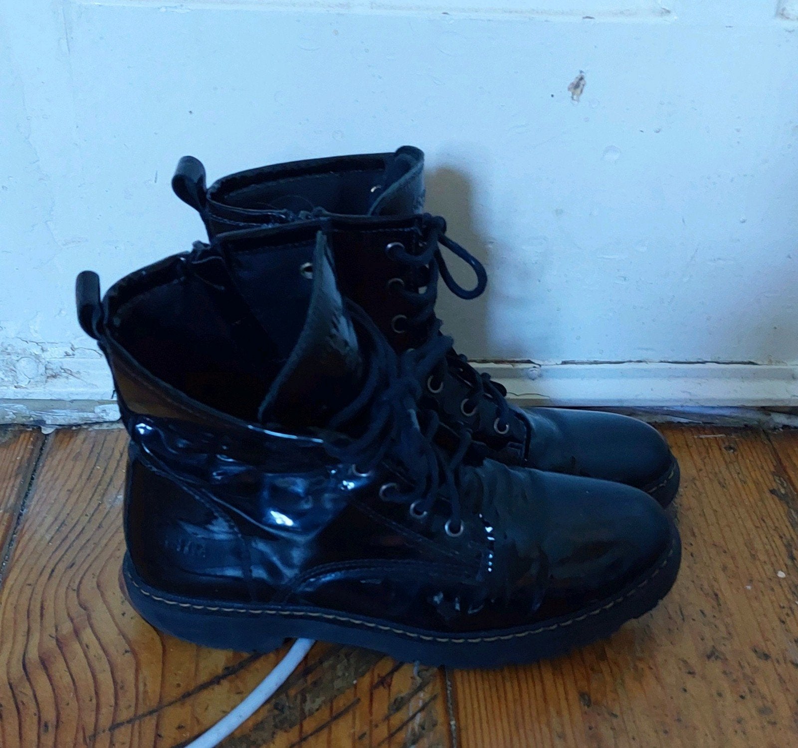 Glimmende zwarte lak veterboots z.g.a.n  maat 34, Ophalen of Verzenden, Meisje