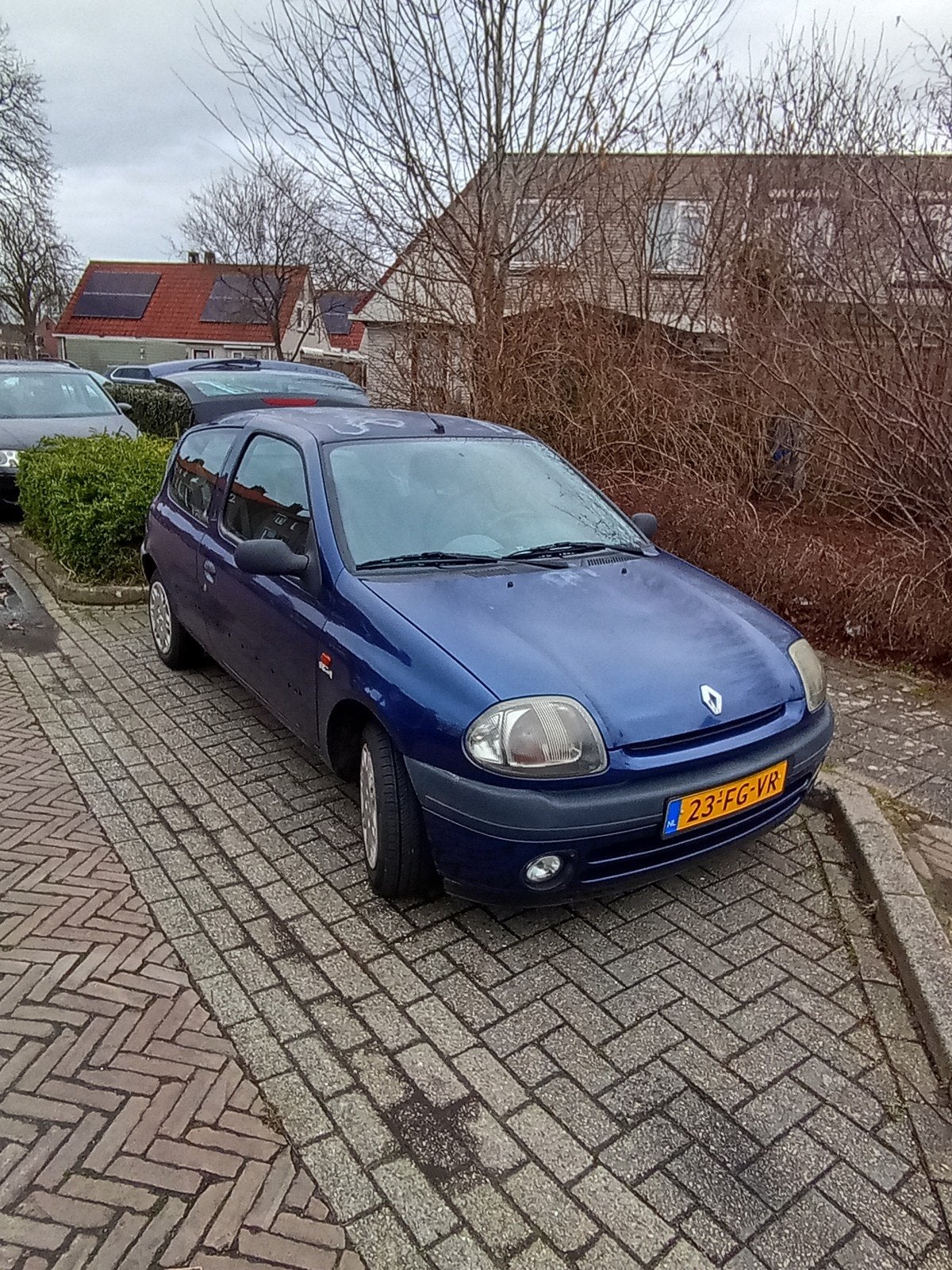 Renault Clio 1.2 2000 Blauw, Voorwielaandrijving, 31 €/maand, 4 cilinders, 855 kg