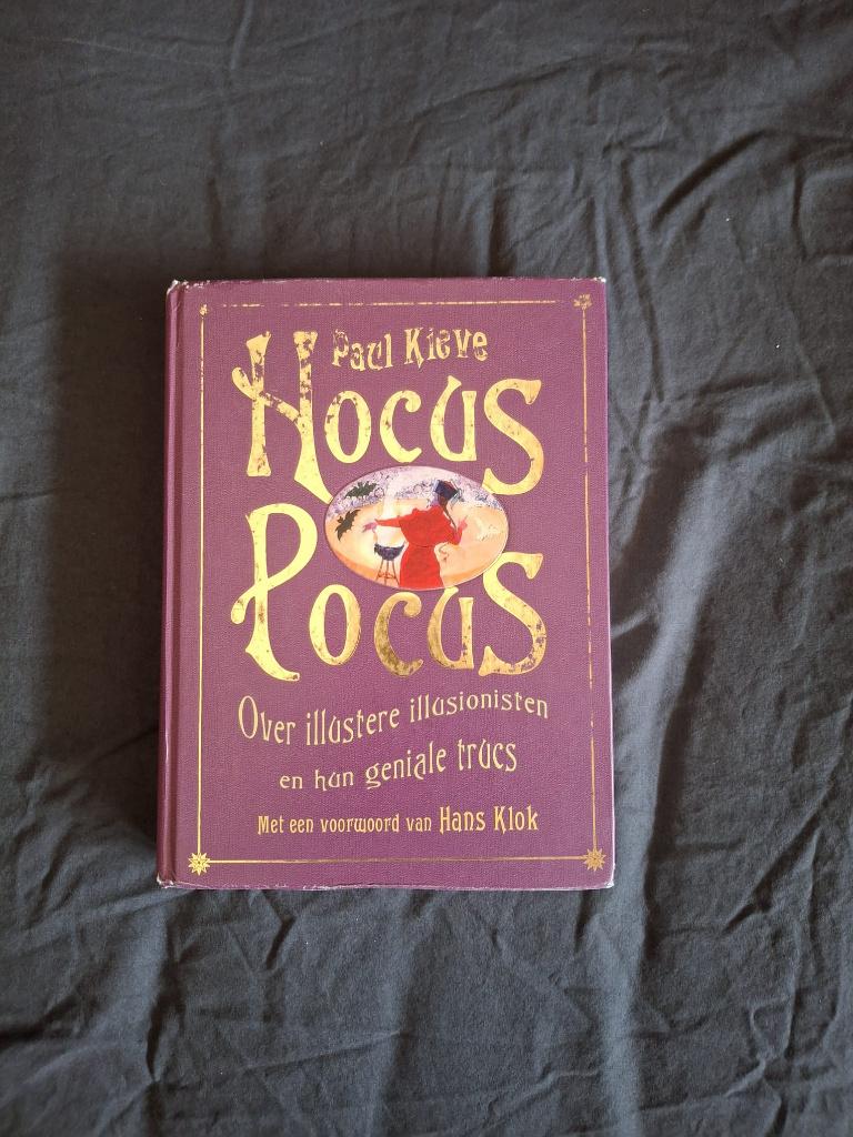 Hocus Pocus (Leesboek over goochelkunst), Ophalen of Verzenden, Gelezen, Fictie
