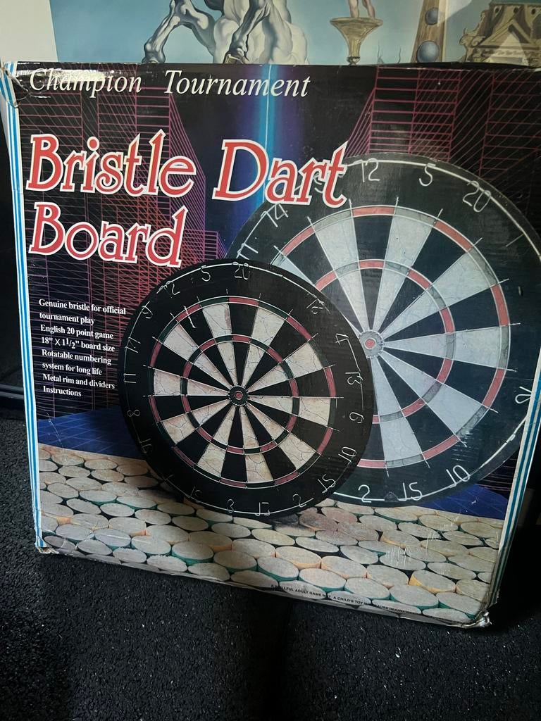 Champion Tournament Bristle Dart Board - Nieuw in doos, Ophalen, Nieuw, Dartbord