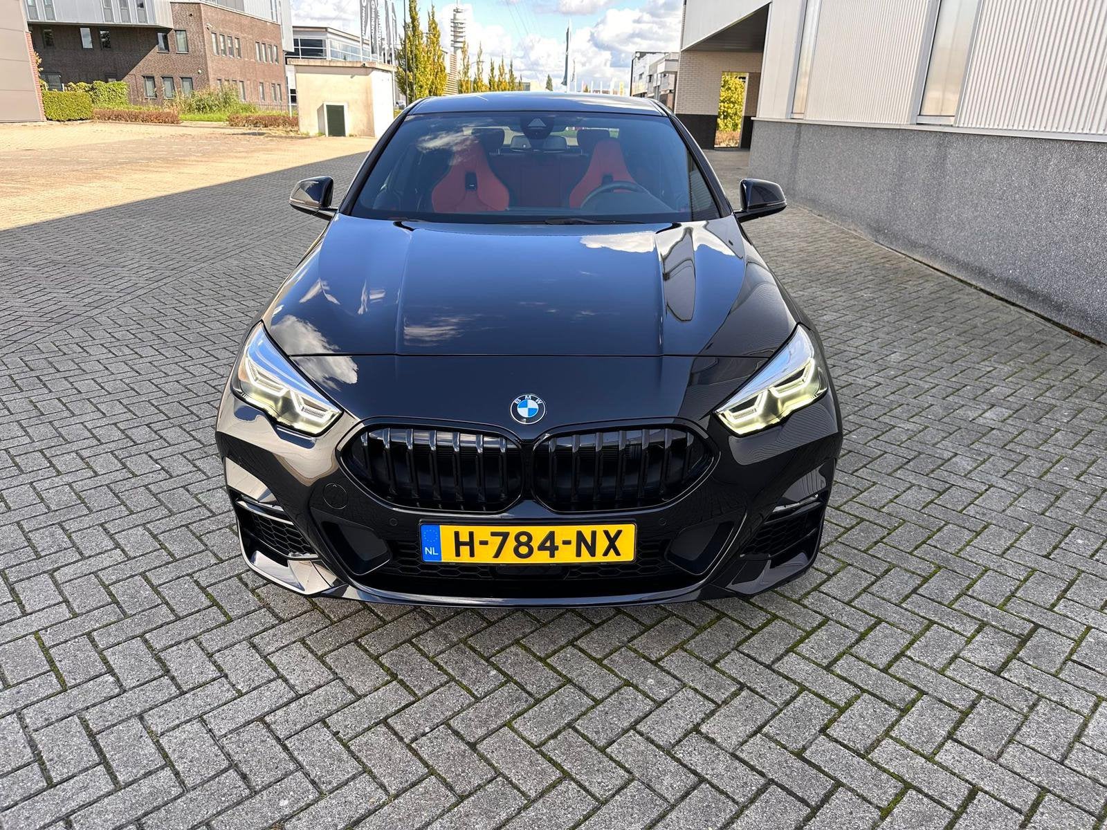 BMW 2-Serie Gran Coupé 218i / High Executive Full M Sport, Auto's, BMW, Euro 6, 1350 kg, Zwart, 3 cilinders