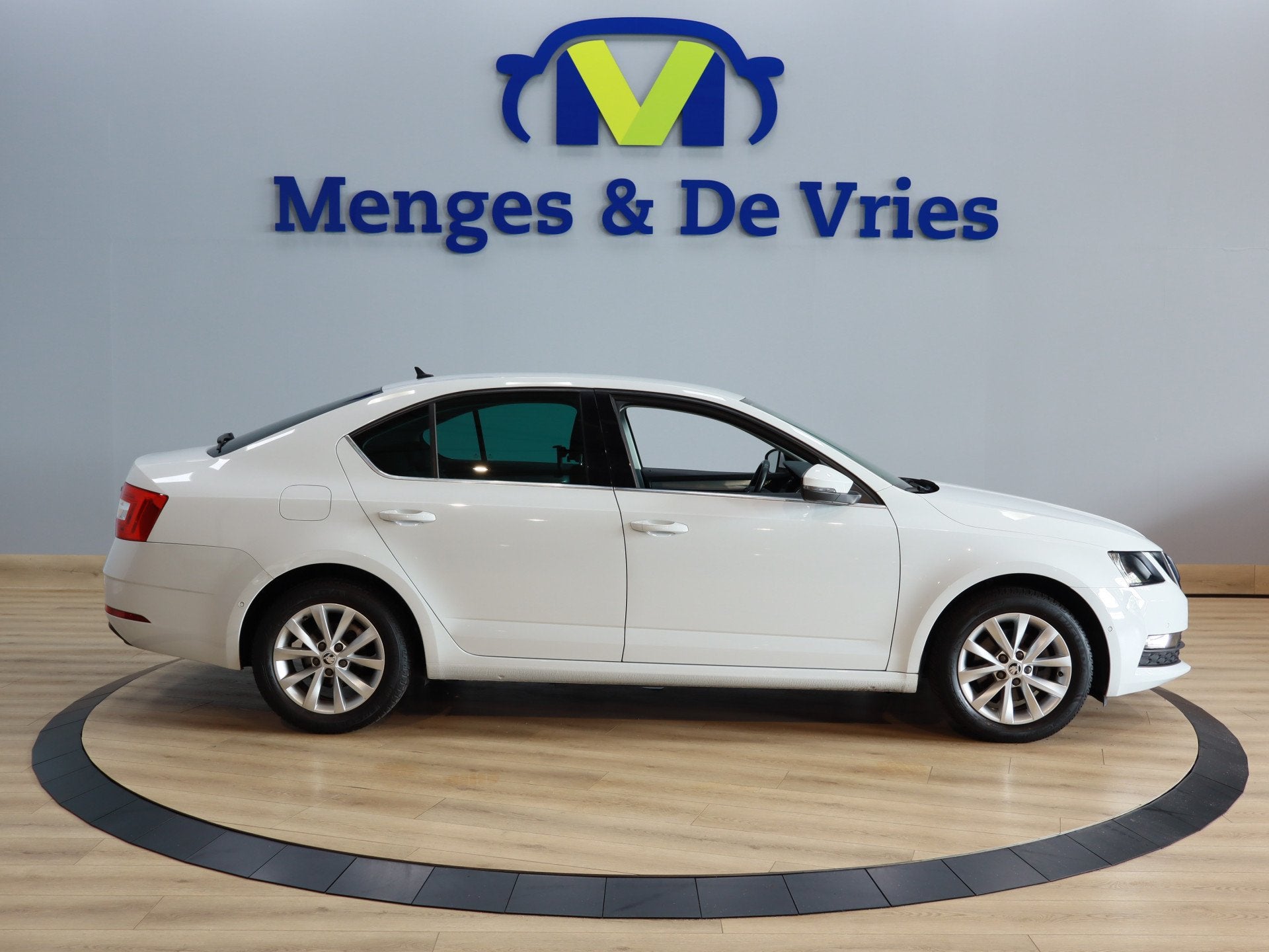 Skoda Octavia 1.0 TSI Greentech Ambition Business Airco ECC, Auto's, 12 maanden, Gebruikt, Origineel Nederlands, Handgeschakeld