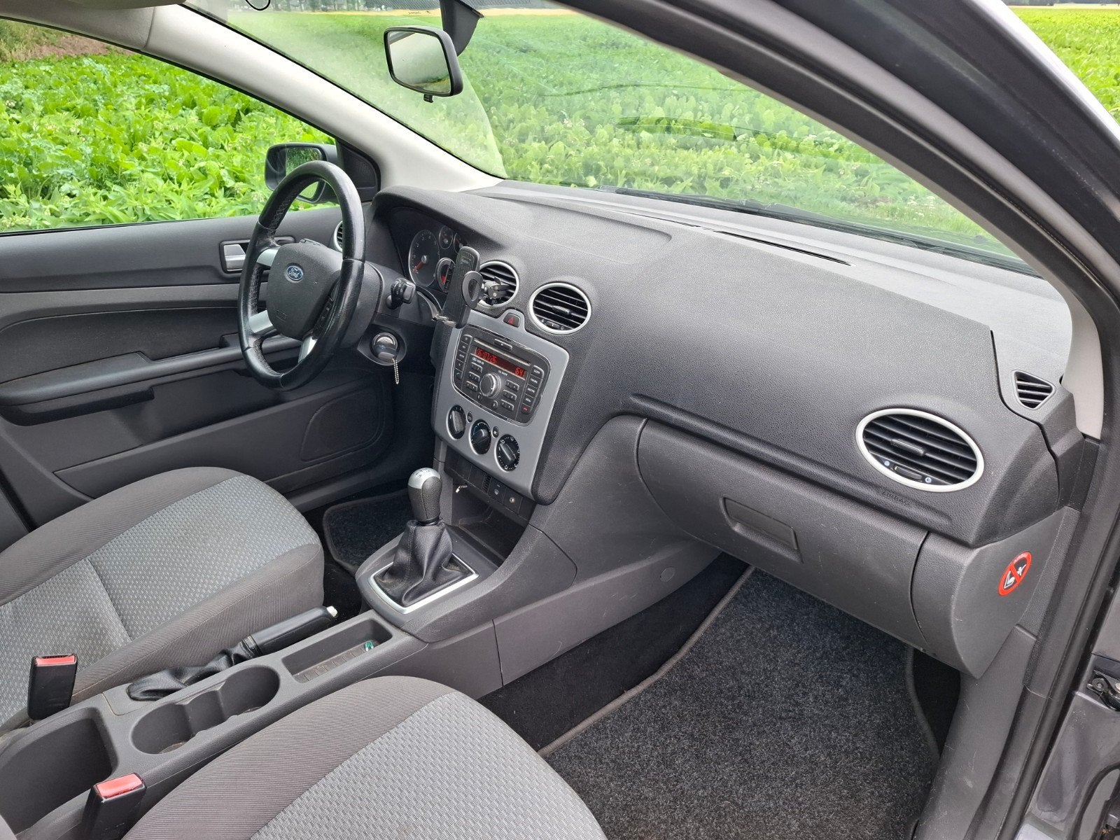 Ford Focus 1.6 74KW Wagon 2007 Grijs, 1596 cc, Zwart, 4 cilinders, 635 kg