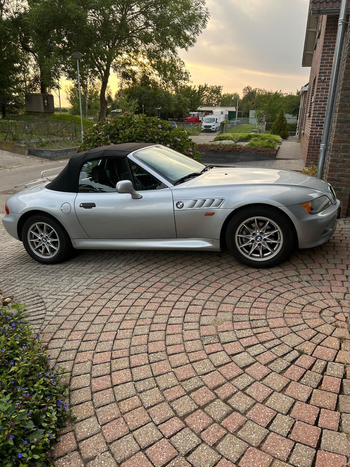 BMW Z3 1.8 Roadster 1997 Grijs, Auto's, Achterwielaandrijving, Zwart, 4 cilinders, Cabriolet