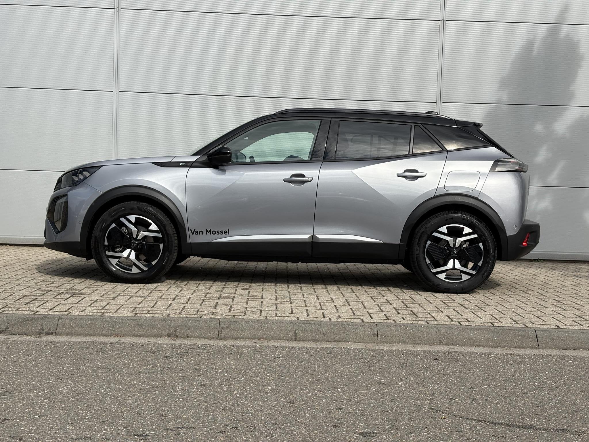 Peugeot e-2008 EV GT 54 kWh | 360 Camera | Elektrische bestu, Auto's, 12 maanden, 156 pk, 1523 kg, SUV of Terreinwagen