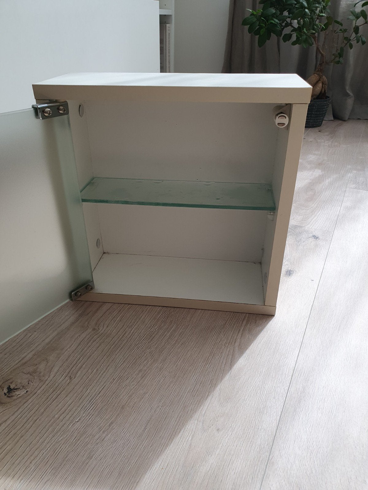 Medicijnkastje / Badkamerkastje met glazen deur, Ophalen, Gebruikt, Wit, Overige merken
