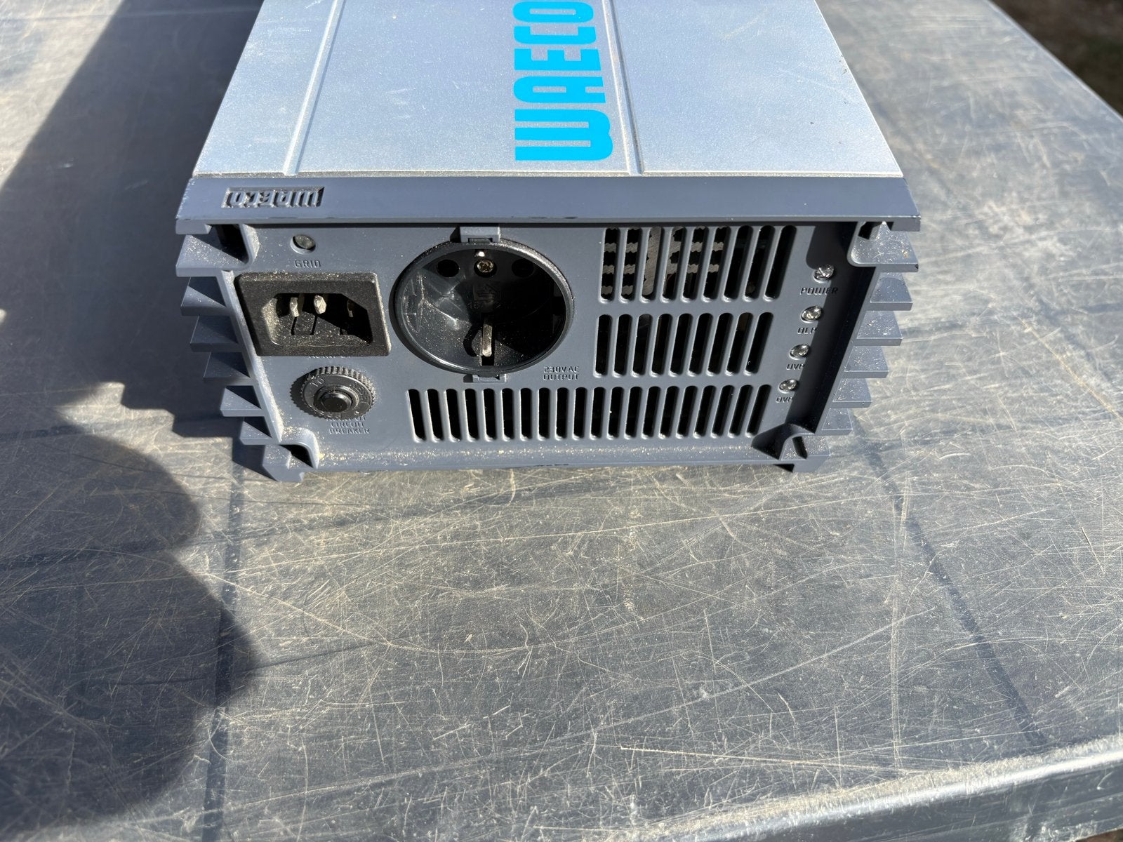 Waeco PerfectPower PP2004 Omvormer 24V naar 230V 2000W, Ophalen of Verzenden, Gebruikt, Overige automerken
