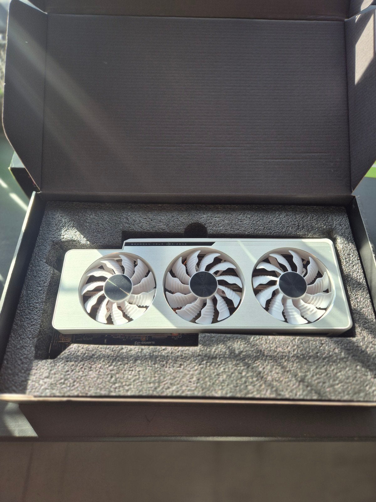 GIGABYTE Vision OC RTX 3090, Computers en Software, Ophalen, GDDR6, PCI-Express 4, Refurbished