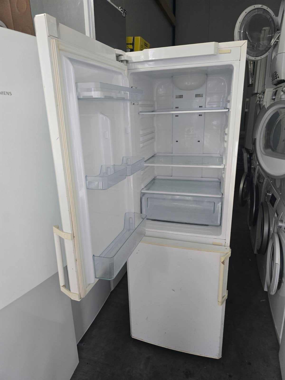 Koopje! Ruime Samsung No-Frost koelvriescombinatie! Witgood✅, Samsung, 200 liter of meer, 60 cm of meer, Met aparte vriezer