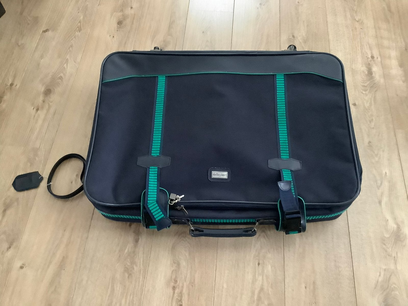 Donkerblauwe kledingtas/ koffer met wieltjes - Lucky Luggage, Gebruikt, Blauw, Minder dan 20 cm, 60 tot 80 cm